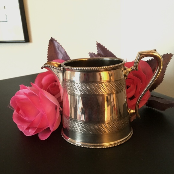 Vintage Silver Plate Jug: Circa1902 - Picture 1 of 2